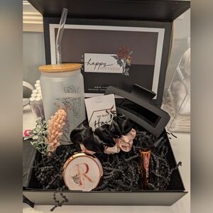 Personalized June Birthday Month Flower Gift Box black With Accessories